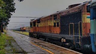 Ernakulam ALCO Powered Express Trains Crossing At Murdeshwar  Konkan Railway [upl. by Hsoj903]