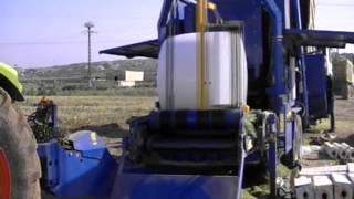 ensilage et enrubannage agroplus algerie 00 213 5 50 71 77 74包扎青贮玉米 [upl. by Urban]