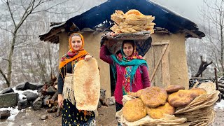 IRAN Daily Village Life Baking Lavash Bread and Having Omelette for Dinner [upl. by Weaks519]