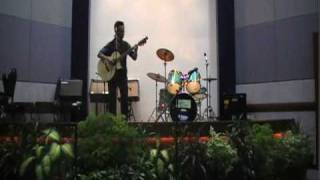 quotLang Zhi Xin Shengquot amp quotQing Fei De Yiquot by William Kok at the Penang Guitar Festival [upl. by Jaclin]