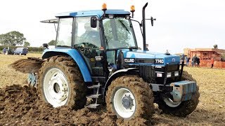 New Holland 7740 Ransomes 300 series 4 Furrow Plough NVTEC Working Weekend 2017 [upl. by Berta]