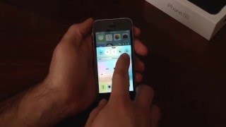 IPhone SE  How to turn screen rotation onoff [upl. by Willow]