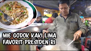 BAKMI GODOK KAKI LIMA KESUKAAN PRESIDENT RI [upl. by Yarazed267]