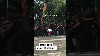 Anak SD ikut yel yel nya TNI shorts tni [upl. by Raney510]