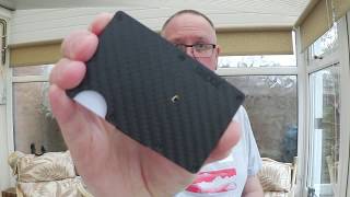 The Ridge Wallet Carbon Fibre Review by UK EDC [upl. by Bevers]