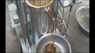 Hydraulic Oil Press Machine Operation Video [upl. by Ky]