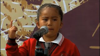 Increíble Niña Recita una poesía que nos hizo llorar [upl. by Kora]