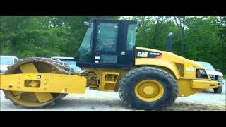 2007 Caterpillar CS563E smooth drum roller with padfoot kit  sold at auction May 3 2012 [upl. by O'Meara]