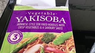 Review Ajinomoto Vegetarian Yakisoba Japanese Style stir fry noodles crisp vegetables and sauce [upl. by Anton]