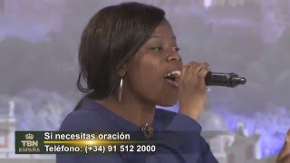 YO SÉ QUIEN SOY  I KNOW WHO I AM Sinach  Live at TBN España [upl. by Leahpar961]