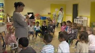 Premier jour de classe pour les plus petits La Ferrière [upl. by Dukie]