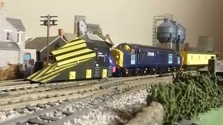 Flangeway Independant Snow Plough Train Class 37 DRS Sound on VCs Layout [upl. by Leigha]