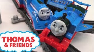 Streamlined Thomas vs Winged Thomas  Tomy and Track Master Train Engines [upl. by Dunlavy]