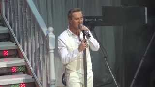 Steps Hs Solo Christmas Baby Please Come Home Christmas With Steps Sheffield City Hall 011212 [upl. by Nigrom]