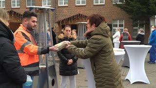 Mitarbeiter des Sana HANSEKlinikums in Wismar freuen sich über Gutscheine [upl. by Aehc778]