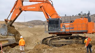 120 Tonne Hitachi Excavator Working [upl. by Otrebron232]