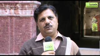 A teacher explaining the history of Govt Dyal Singh College Lahore [upl. by Eugene501]