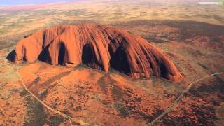 On a survolé la Terre  sur la piste du rêve aborigène [upl. by Htederem]