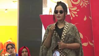 JUARA I LOMBA FASHION SHOW BUSANA BATIK ETNIK CASUAL JAWA TENGAH [upl. by Ahsemrak]