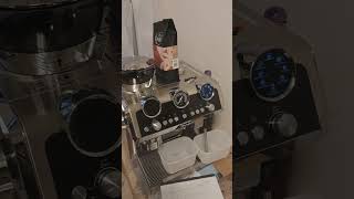 Coffee MachineCafetière DELONGHI La Specialista Maestro EC9865M Cold Brew Lies amp Scams [upl. by Dagny548]