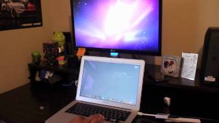 Moshi Mini Display Port to HDMI Adapter Demo [upl. by Dirraj]