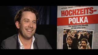 Hochzeitspolka Christian Ulmen und WodkaSaufen in Polen  Trailer amp Interview [upl. by Milde452]