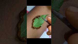 Ennathu leaf 🍀 vachi eppudi kuda art 🎨 panna mudiumaviralhennaartshorts [upl. by Taimi650]