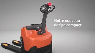 Le nouveau transpalette électrique au Liion LWI160  Toyota Material Handling [upl. by Sivet]