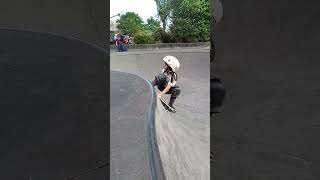 Skate Progress  Frontside Air skateboarding skateboard skateprogress [upl. by Zoie356]