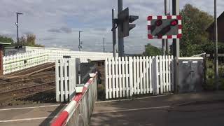 Aspley Guise Station Level Crossing Beds Saturday 23092017 [upl. by Egroj]