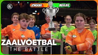 Wie wint deze spannende pot voetbal  Battle Zaalvoetbal  Zappsport [upl. by Payton788]