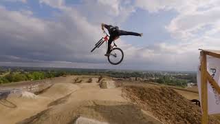 Dirtjumps op het Mountainbikepark beMINE [upl. by Alios]