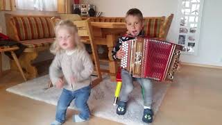 Steirische Harmonika Sternpolka mit Florian 5 Jahre alt [upl. by Fahey]