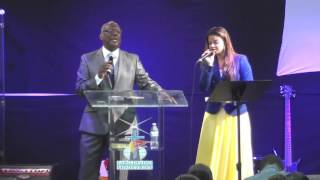 Pastor Alejandro Saldaña y Traduccion de Jessica Diaz Predica de Sep 20 2015 [upl. by Noryahs]