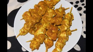 Brochette de poulet marinée à la pâte darachide [upl. by Mossman]