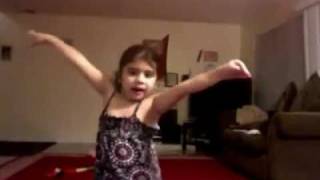 Sheela ki jawani a cute baby dancing on sheela [upl. by Kelwunn]