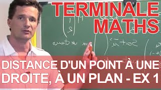 Distance dun point à une droite à un plan  Ex 1  MATHS  TS  Les Bons Profs [upl. by Eivod]