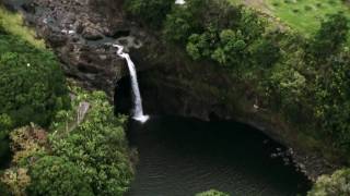 Red Bull Cliff Diving World Series 2010  Hawaii The Origin Of Cliff Diving [upl. by Alyl]