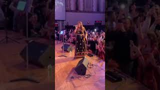 La Chanteuse Kabyle Nesrine Présente Son Mari à Son Public 👫😍🎤 [upl. by Roselin]