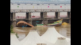 Prakasam Barrage  Water Vijayawada  water  Bridge  Best Place To Visit In AP  Barrage Damage [upl. by Surdna939]