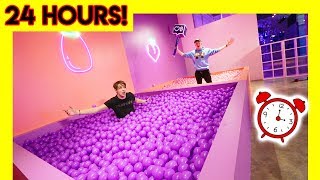 OVERNIGHT IN MODERN ART MUSEUM ball pits [upl. by Elane]