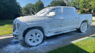 SKD 15  Quick snow foam wash Tundra [upl. by Eiramnna]