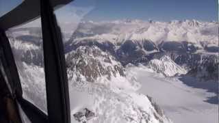 Spectaculaire rondvlucht met een Helicopter boven Wallis Zwitserse Alpen [upl. by Garin]