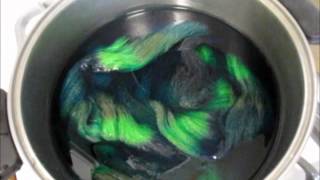 How To Overdye Variegated Yarn From Brown amp Yellow To Blue amp Green [upl. by Nibor]