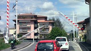 Bergamo I Passaggio a Livello  Level crossing [upl. by Lynnett]