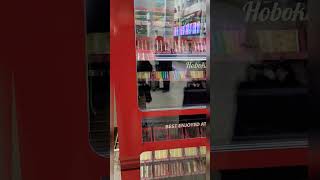 Cake Vending Machine Carlos bakery [upl. by Henigman966]