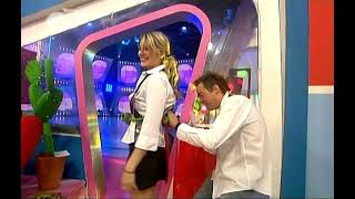 Holly Willoughby and Stephen Mulherns Magic tricks MOM 2004 [upl. by Philipines141]