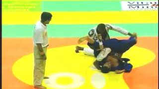 Ronaldo Jacaré Souza vs Roger Gracie Final Absoluto Mundial 2002 [upl. by Lladnarc66]