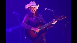 Terri Clark’s Memorable Headlining Debut at the Iconic Ryman Auditorium [upl. by Dwain324]