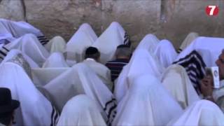 Birkat Kohanim Sukkot 5774 Western Wall Jerusalem [upl. by Urdna]